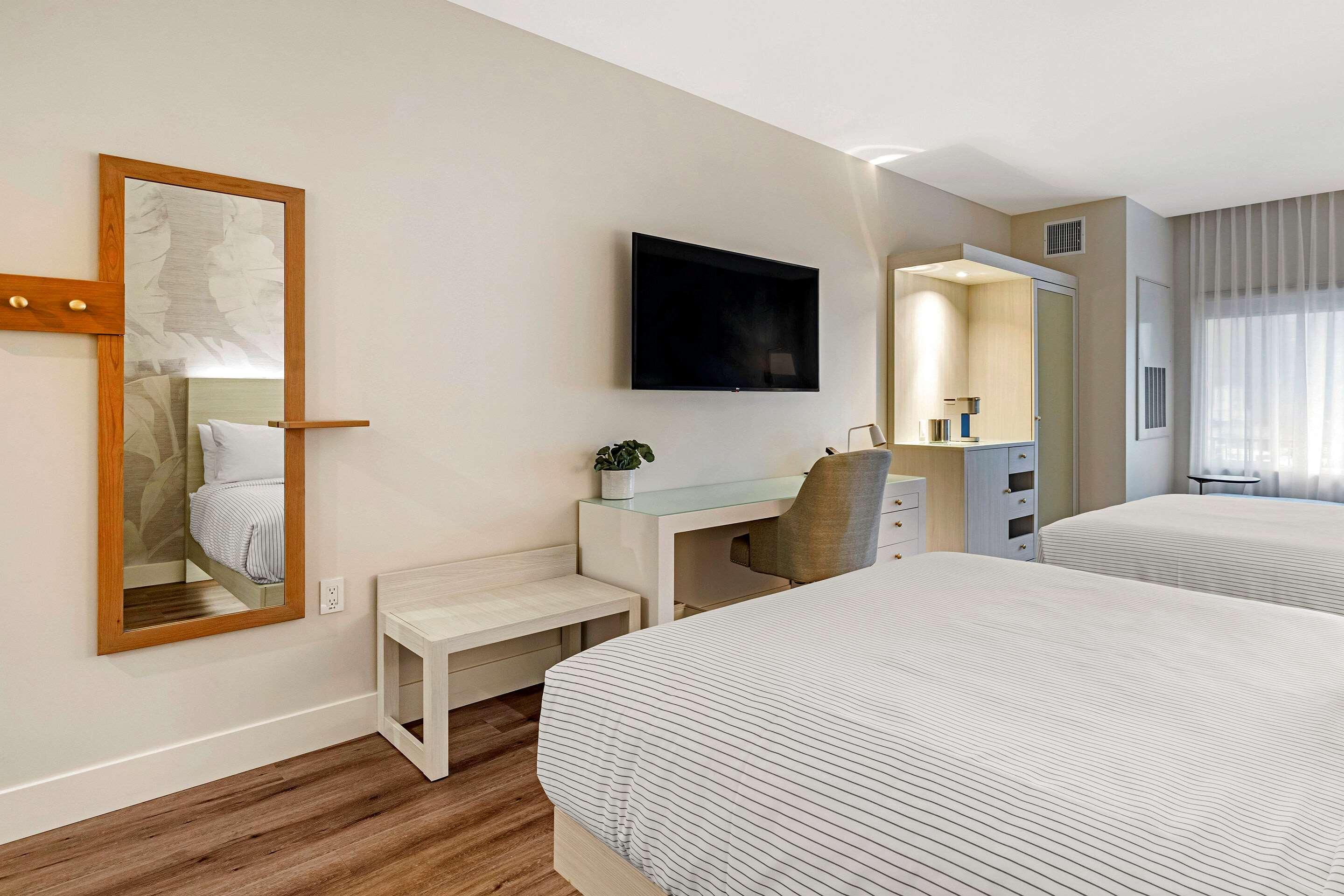 Cambria - Malibu 4*