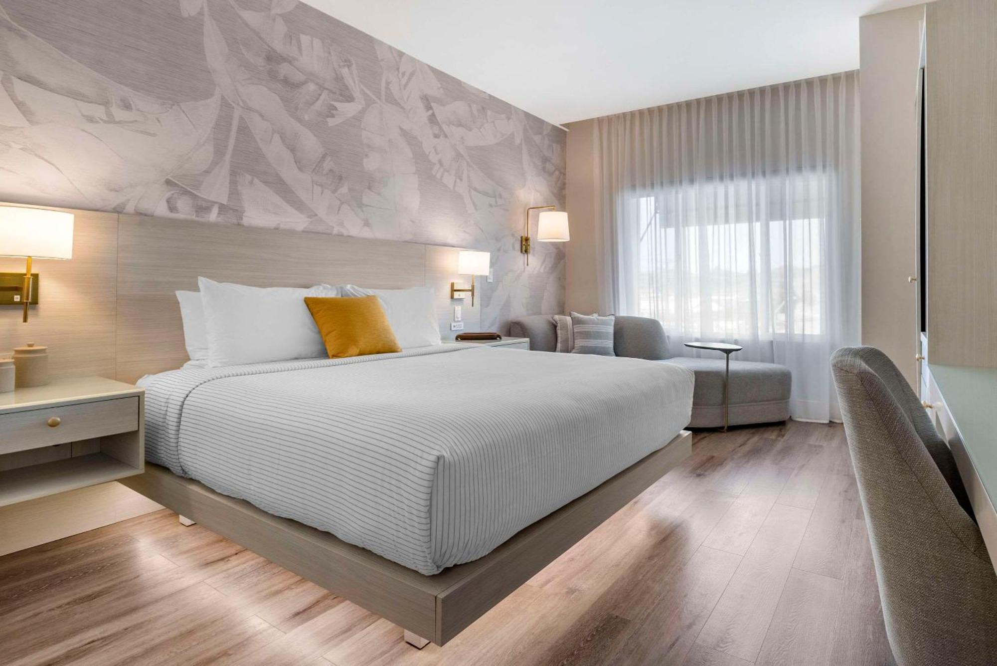 Cambria - Malibu Hotel 4*