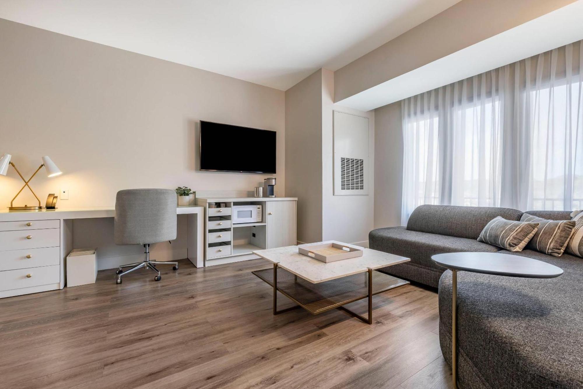 Cambria - Malibu 4* Calabasas